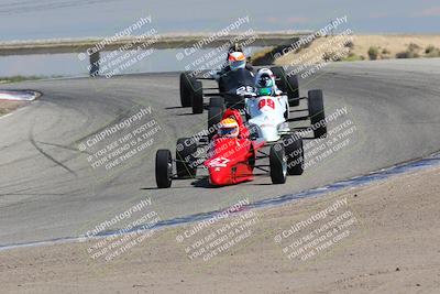 media/Jun-05-2022-CalClub SCCA (Sun) [[19e9bfb4bf]]/Group 3/Race/